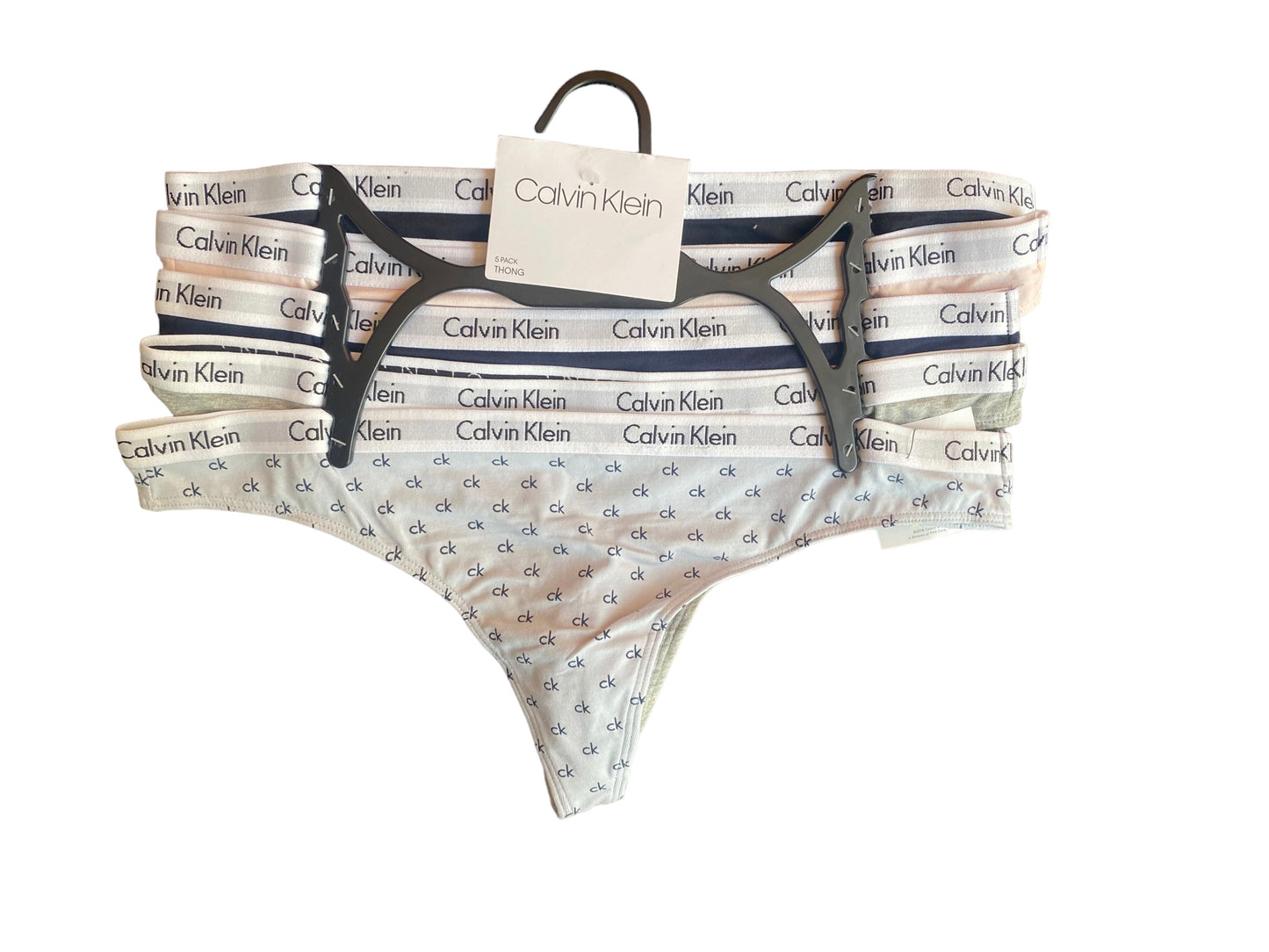 Juego de 5 piezas de tangas marca Calvin Klein