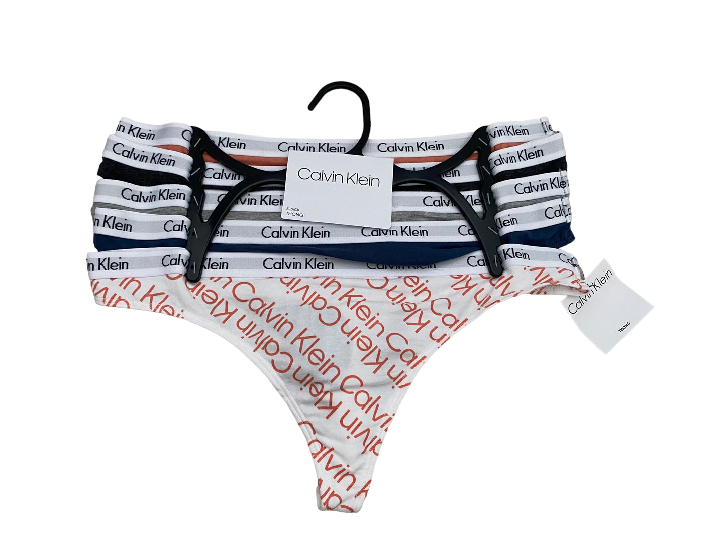 Juego de 5 piezas de tangas marca Calvin Klein