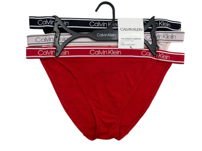 Juego de 3 panties marca Calvin Klein Cheeky String Comfort